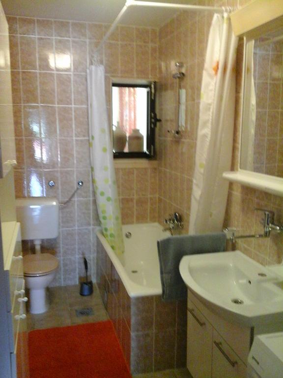 Apartments Tomovic Lumbarda Exterior foto