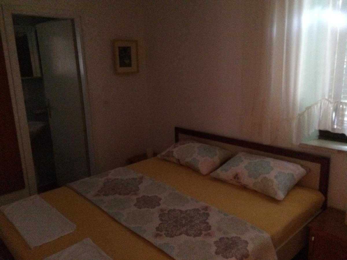 Apartments Tomovic Lumbarda Exterior foto